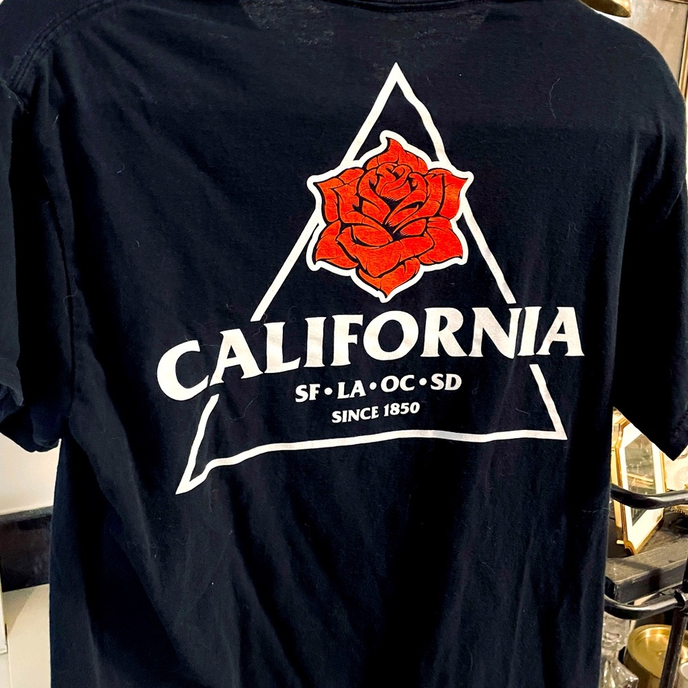 California black t shirt